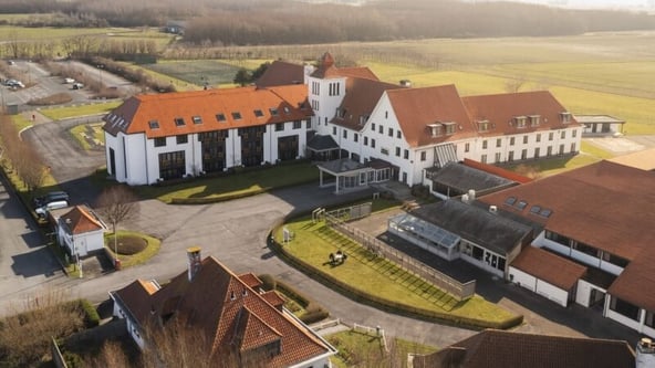 Corsendonk_Hotels_Duinse_Polders_Exterior